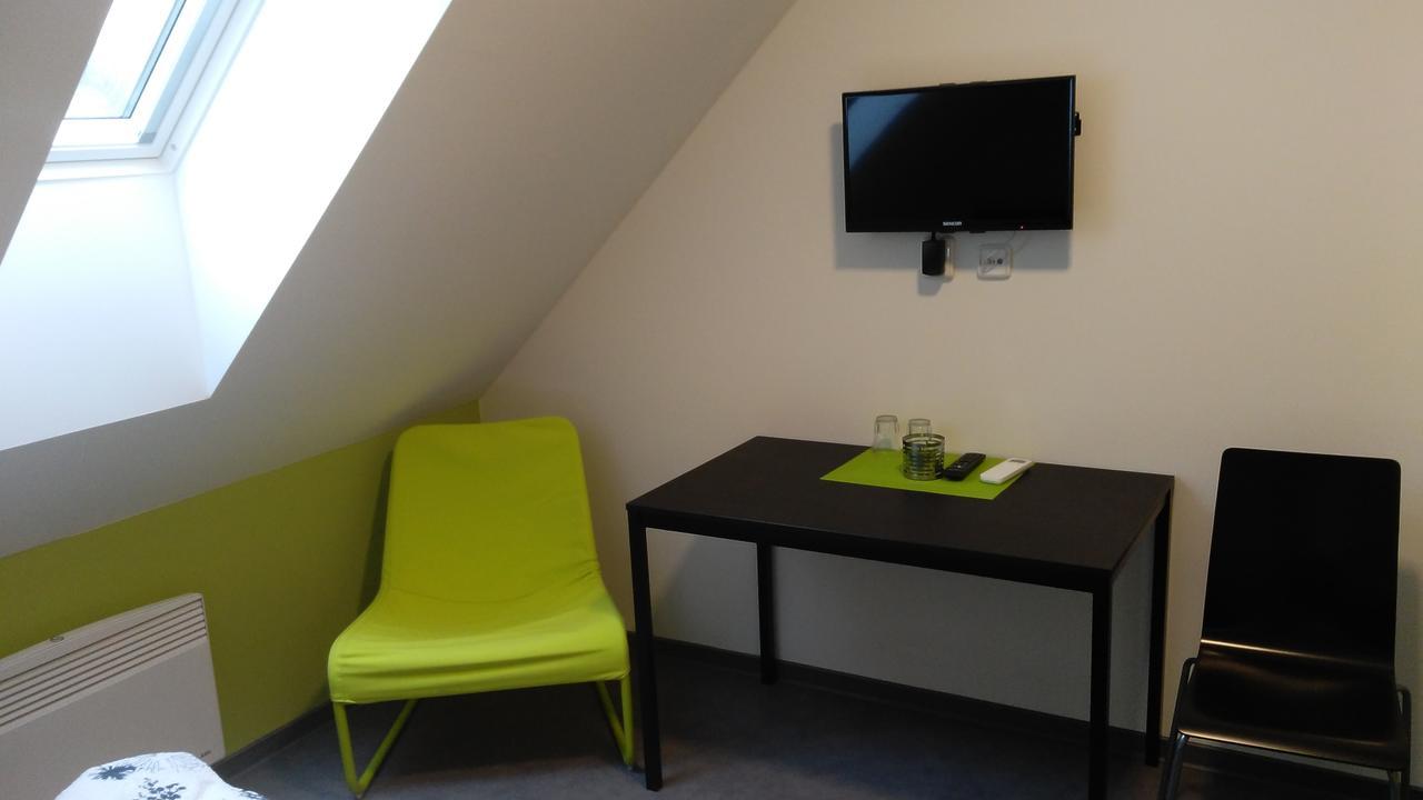 Bed & Parking Eurobit Hrusky (Breclav) Exterior foto